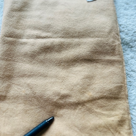 Louis Vuitton Tan Dust Bag - Picture 3 of 4